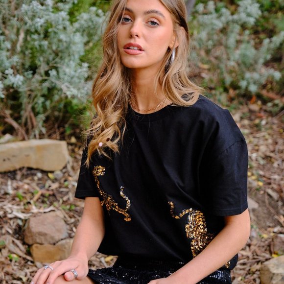 Embellished Gold Sequin Graphic Short Sleeve T-shirt in Black with Gold … - Picture 6 of 7